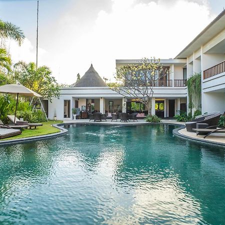 סמיניאק Villa Diana Bali 16 Bedrooms מראה חיצוני תמונה