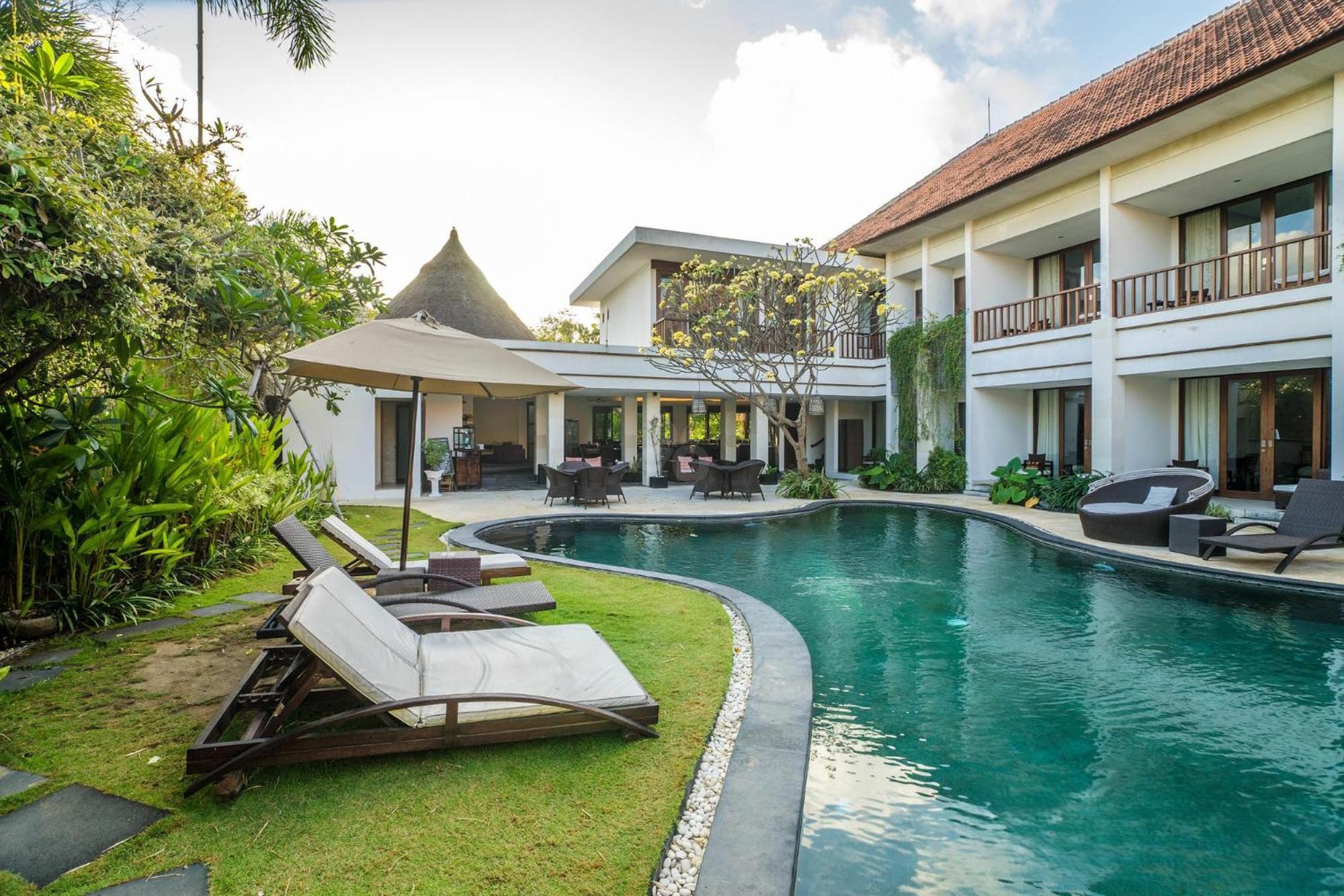 סמיניאק Villa Diana Bali 16 Bedrooms מראה חיצוני תמונה